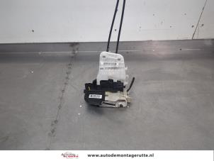 O206335 Gebruikte deurslot mechaniek 4deurs links-voor Hyundai I30