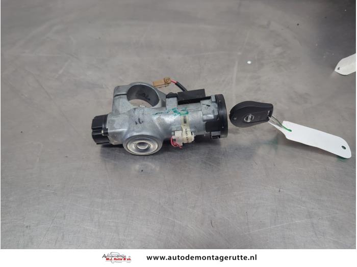 Gebruikte Kontaktslot+Sleutel Nissan Micra O206352