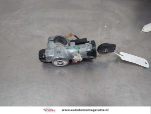O206352 Gebruikte kontaktslot+sleutel Nissan Micra