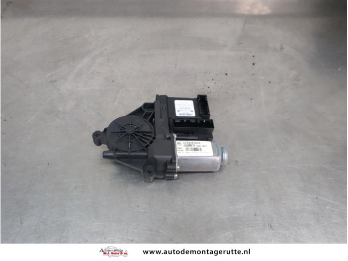 Gebruikte Motor portierruit Volkswagen Touran O206396