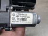 Gebruikte Portierruitmotor Volkswagen Touran O206397
