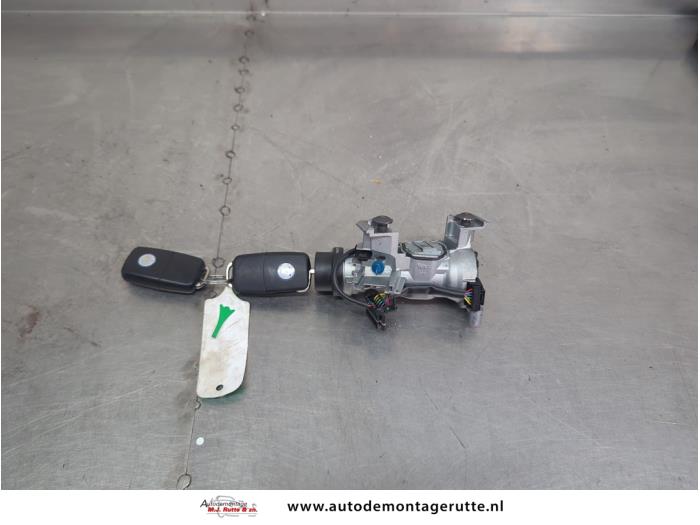 Gebruikte Sleutel+Contactslot Volkswagen Touran O206399