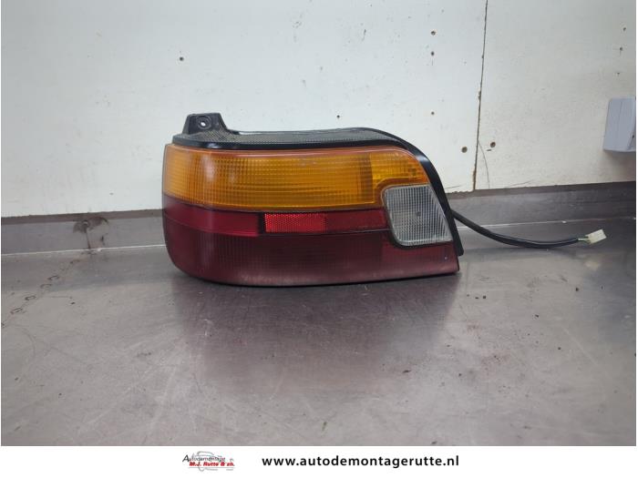 Gebruikte Achterlicht links Toyota Starlet O206418