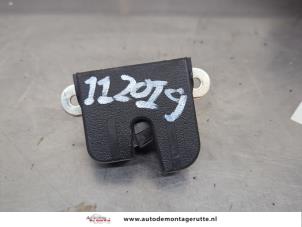 O206420 Gebruikte slotmechaniek achterklep Volkswagen Touran