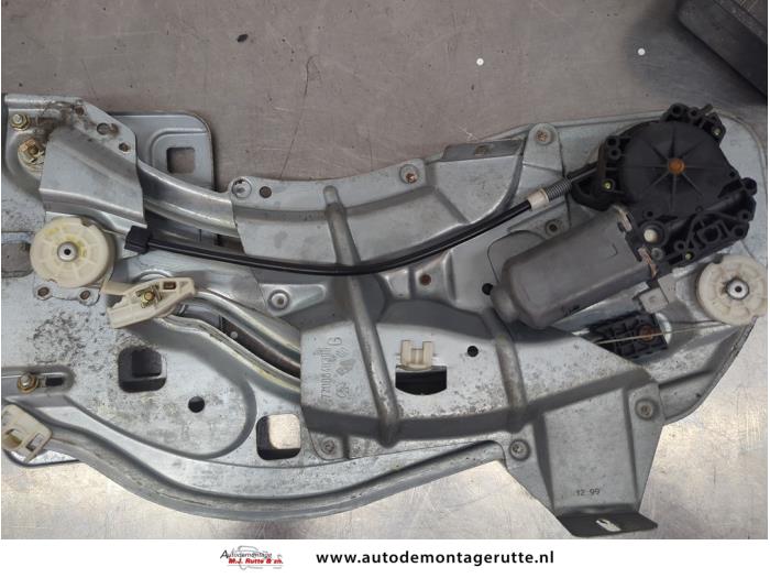 Gebruikte Raammechaniek 2Deurs links-achter Renault Megane O206466