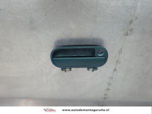 O206493 Gebruikte portiergreep 2deurs rechts Honda Logo