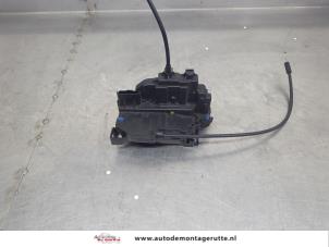 O206510 Gebruikte deurslot mechaniek 4deurs links-achter Renault Megane