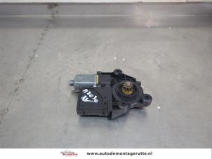 O206517 Gebruikte motor electrisch raam Renault Megane