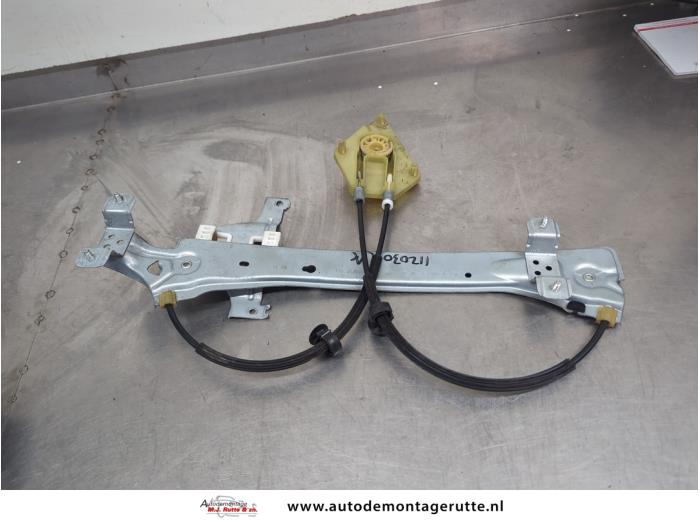 Gebruikte Ruitmechaniek 4Deurs rechts-achter Renault Megane O206529