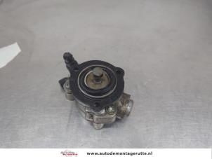 O206552 Gebruikte hogedrukpomp Opel Zafira