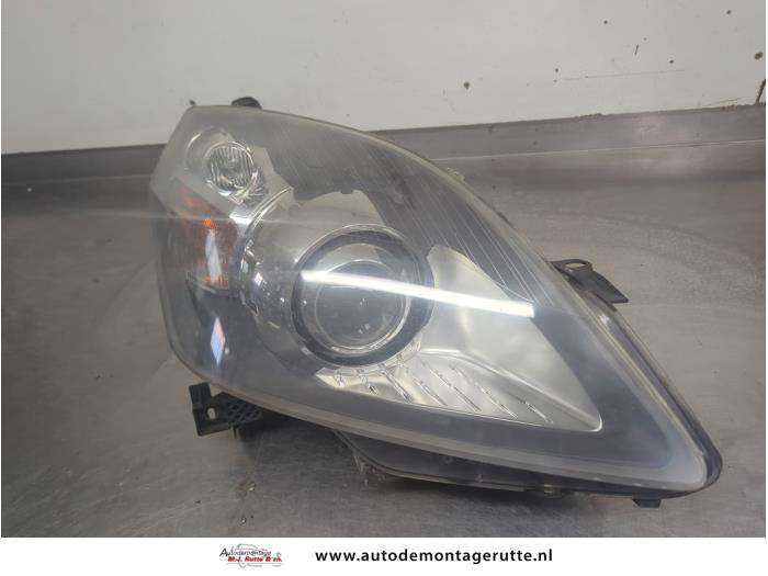 Gebruikte Koplamp rechts Opel Zafira O206570