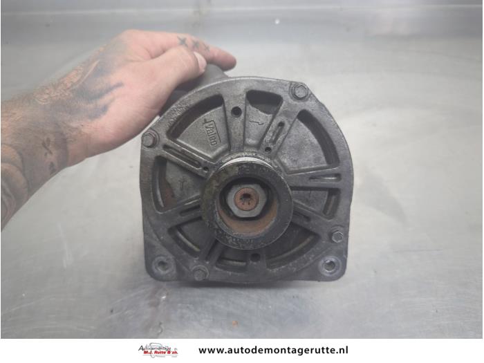 Gebruikte Dynamo Renault Espace (JK) 2.0 16V Turbo Prijs € 100,00 Margeregeling aangeboden door Autodemontage M.J. Rutte B.V.
