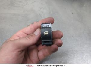 O206610 Gebruikte elektrisch raam schakelaar Citroen C4