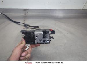 O206613 Gebruikte slotmechaniek portier 4deurs rechts-achter Citroen C4