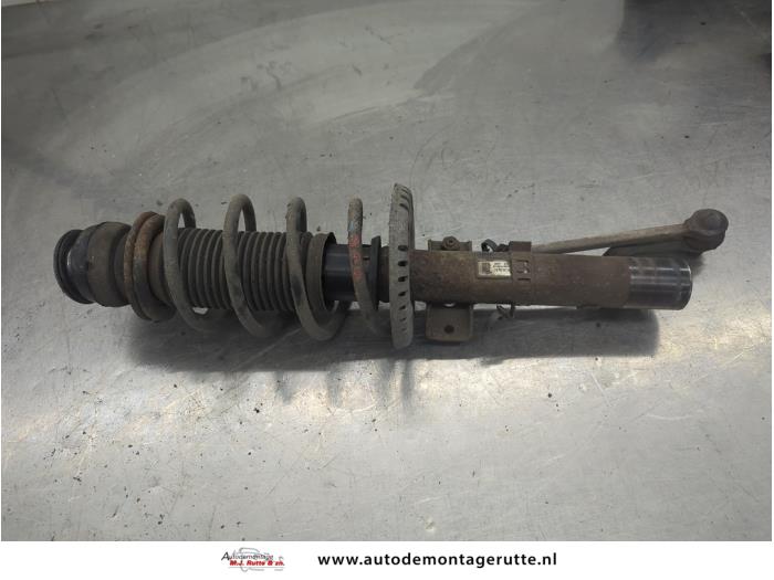 Gebruikte Veerpoot rechts-voor Skoda Fabia O206635
