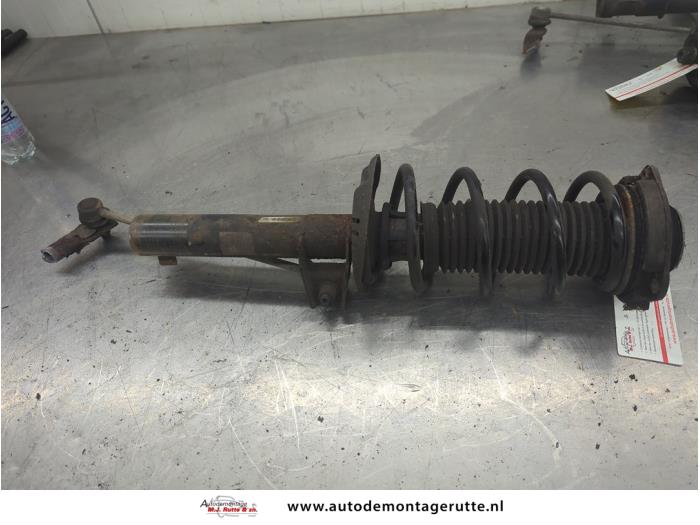 Gebruikte Veerpoot links-voor Volkswagen Golf O206642