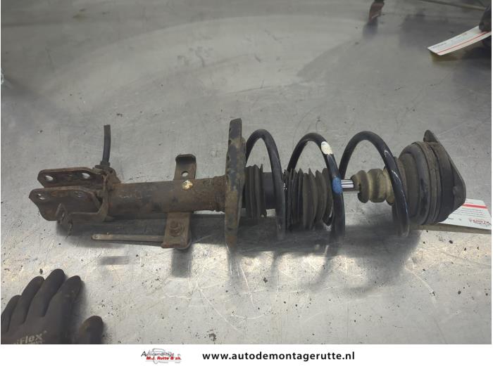 Gebruikte Schokdemperpoot links-voor Ford Fiesta O206643