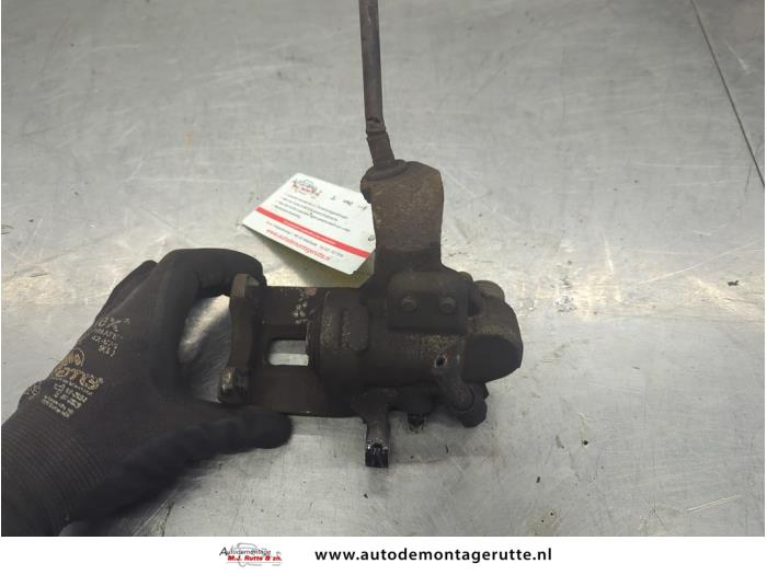 Gebruikte Remklauw (Tang) links-achter Ford Focus O206649