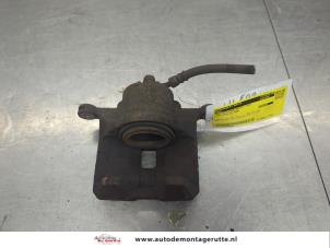 O206650 Gebruikte remklauw (tang) rechts-voor Ford Focus