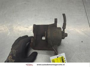 O206651 Gebruikte remklauw (tang) links-voor Ford Focus