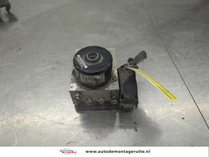 O206654 Gebruikte abs pomp Volvo V70