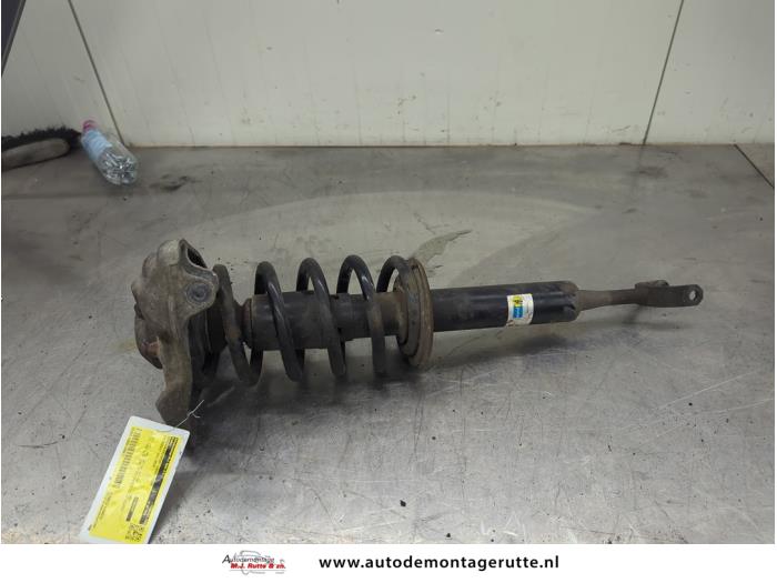 Gebruikte Mac Phersonpoot links-voor Volkswagen Passat O206677