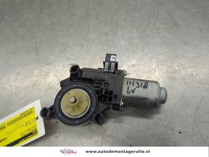 O206698 Gebruikte motor electrisch raam Skoda Fabia