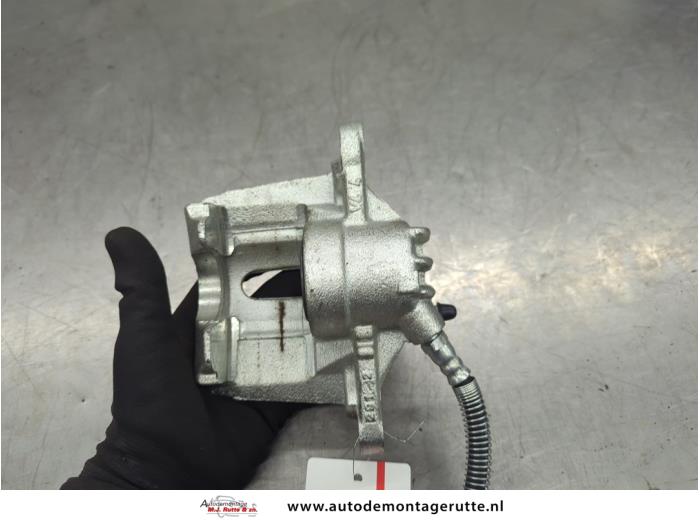 Gebruikte Remklauw (Tang) rechts-voor Peugeot 206 O206699