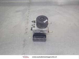 O206721 Gebruikte abs pomp Opel Agila