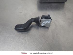O206725 Gebruikte pinker schakelaar Opel Agila