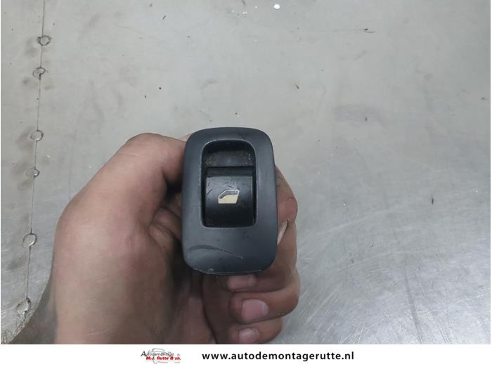 Gebruikte Raam schakelaar elektrisch Peugeot 307 O206733