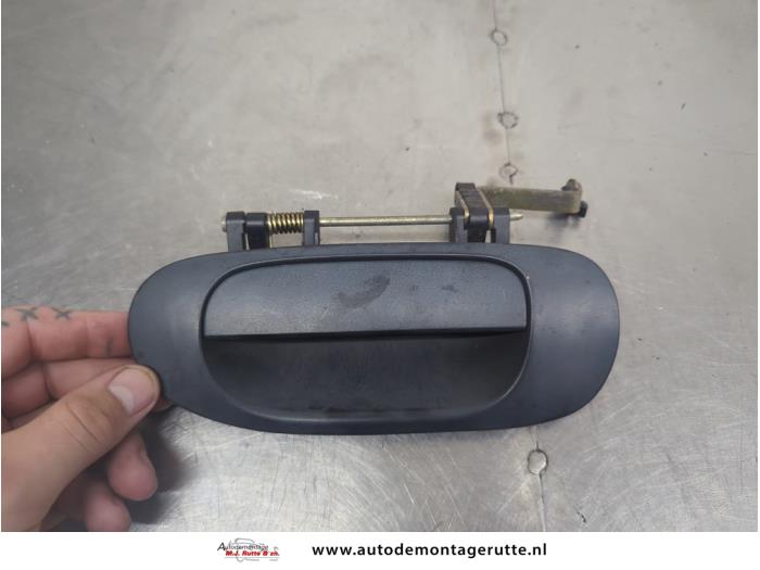 Gebruikte Deurgreep 4Deurs links-achter Mitsubishi Space Star O206742