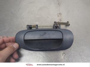 O206742 Gebruikte portiergreep 4deurs links-achter Mitsubishi Space Star