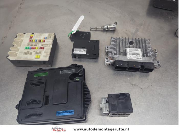 Gebruikte Contactslot + computer Renault Megane O206754