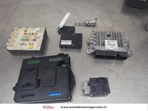 O206754 Gebruikte contactslot + computer Renault Megane