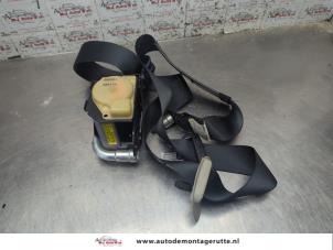 O206773 Gebruikte veiligheidsgordel rechts-voor Nissan Micra