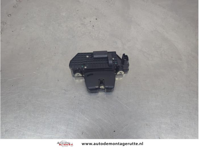 Gebruikte Achterklep Slotmechaniek Peugeot 208 O206777