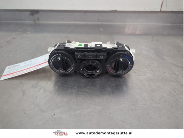 Gebruikte Chaufage Bedieningspaneel Peugeot 208 O206787