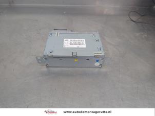 O206791 Gebruikte radio module Peugeot 208