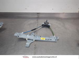 O206793 Gebruikte raammechaniek 4deurs links-achter Peugeot 208