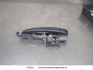 O206803 Gebruikte deurgreep 4deurs rechts-voor Peugeot 208