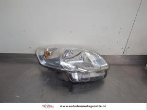 O206831 Gebruikte koplamp rechts Renault Kangoo