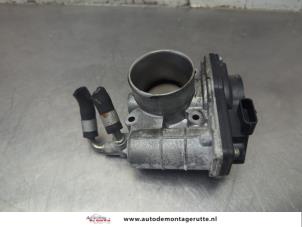 O206850 Gebruikte gasklephuis Nissan Micra