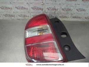 O206851 Gebruikte achterlicht links Nissan Micra