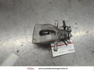 O206877 Gebruikte remklauw (tang) links-achter Renault Clio