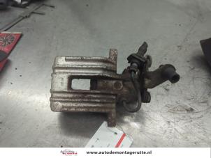 O206899 Gebruikte remklauw (tang) rechts-achter Volkswagen Golf