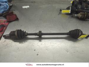 O206913 Gebruikte homokineetas rechts-voor Toyota Starlet
