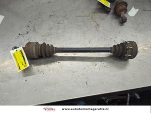 O206936 Gebruikte steekas links-achter BMW 1-Serie