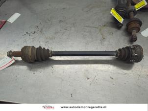 O206935 Gebruikte aandrijfas rechts-achter BMW 1-Serie