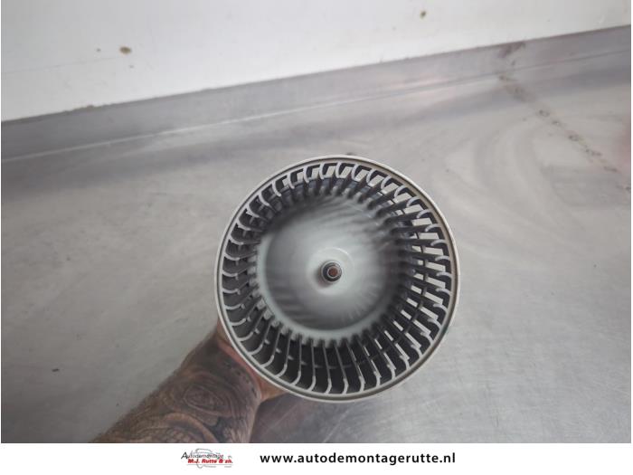 Gebruikte Kachel Ventilatiemotor Opel Agila O206954